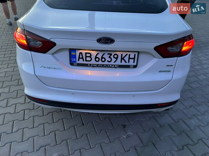 Седан Ford Fusion 2013 в Могилів-Подільському