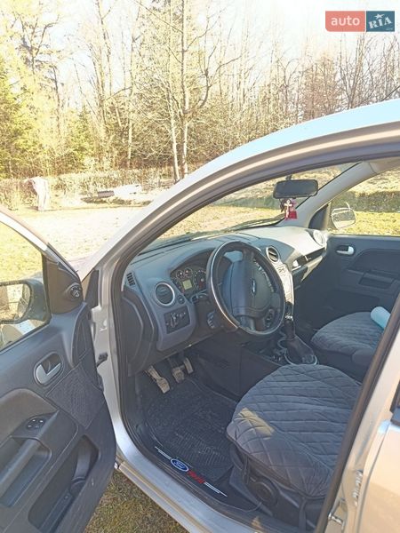 Хэтчбек Ford Fusion 2009 в Коломые