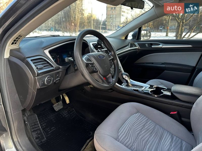 Седан Ford Fusion 2016 в Кривом Роге