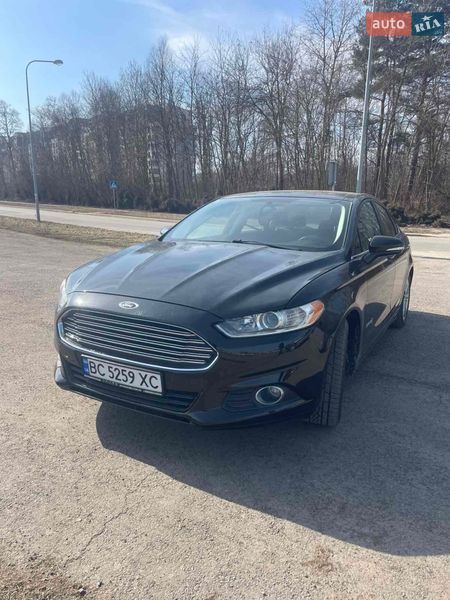 Седан Ford Fusion 2015 в Львове