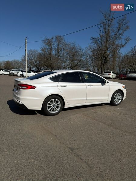 Седан Ford Fusion 2020 в Одессе