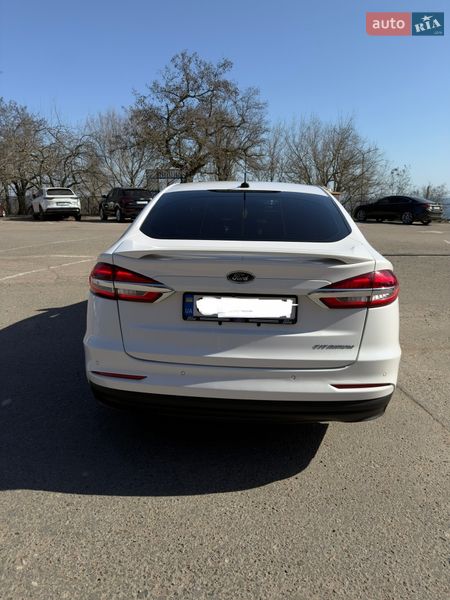 Седан Ford Fusion 2020 в Одессе