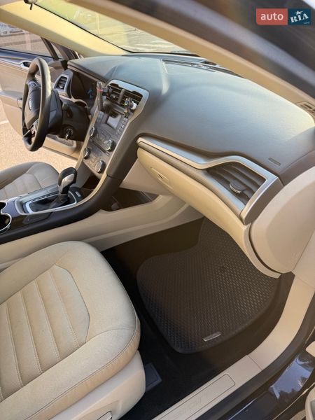 Седан Ford Fusion 2014 в Києві