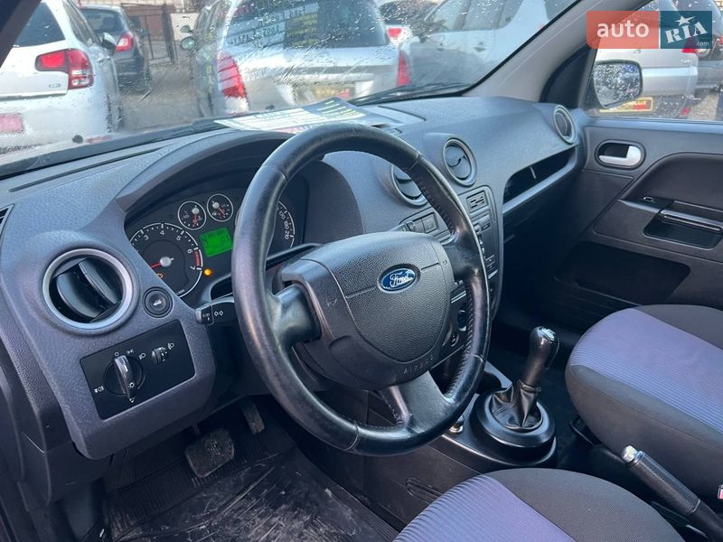 Хэтчбек Ford Fusion 2008 в Коломые