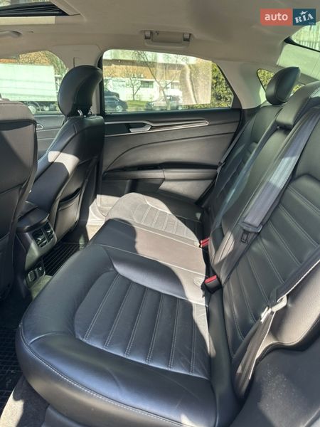Седан Ford Fusion 2013 в Дніпрі