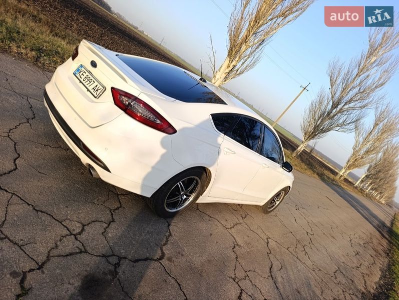 Седан Ford Fusion 2016 в Днепре