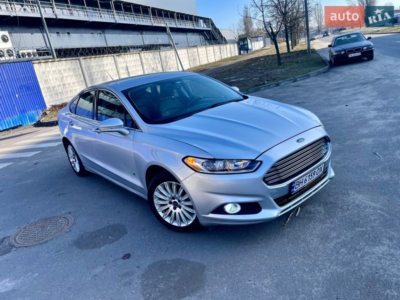 Седан Ford Fusion 2013 в Киеве