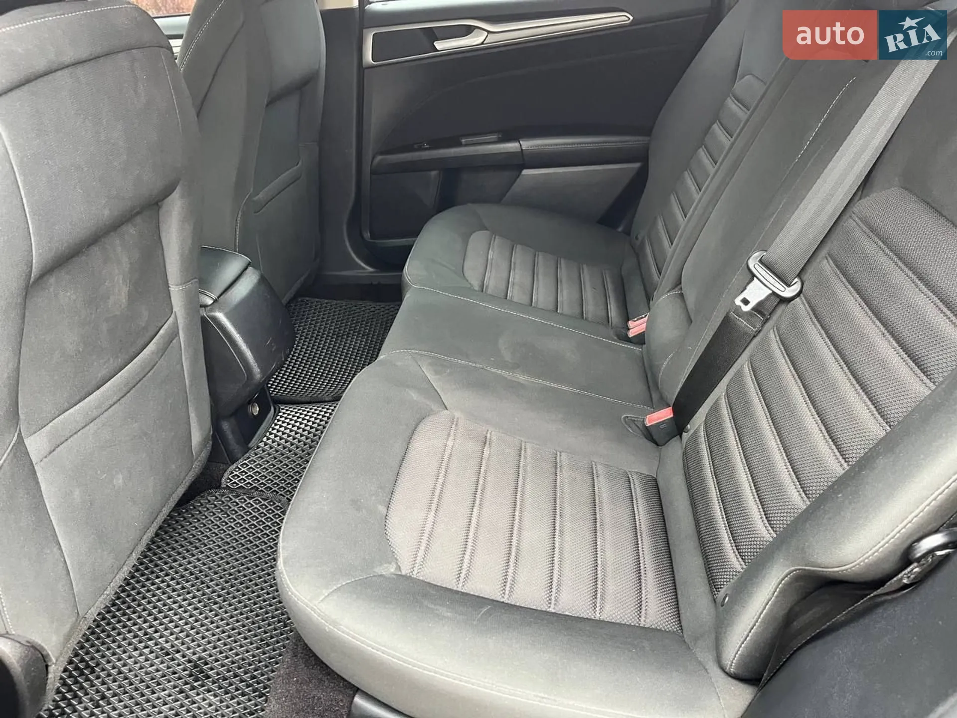 2017 Ford Fusion - мініатюра 26