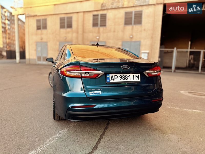 Седан Ford Fusion 2018 в Кривому Розі