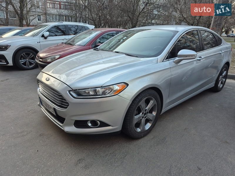 Седан Ford Fusion 2013 в Херсоні