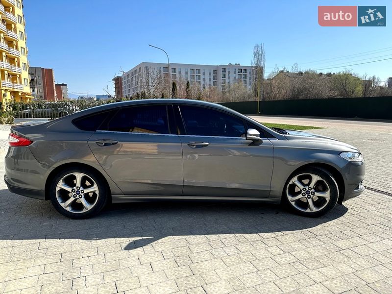Седан Ford Fusion 2012 в Ужгороде