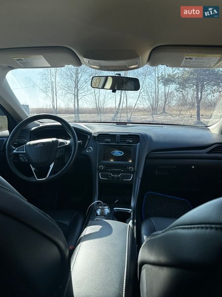 Седан Ford Fusion 2018 в Львове