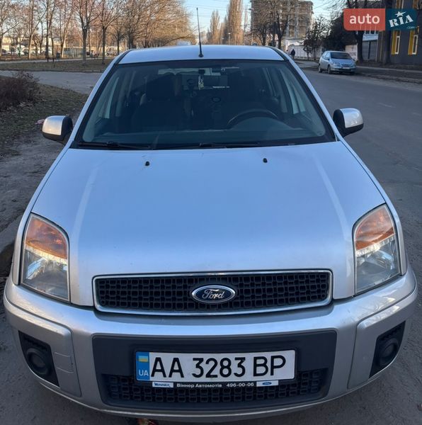 Хэтчбек Ford Fusion 2011 в Киеве