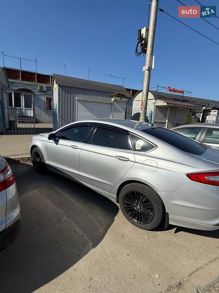 Седан Ford Fusion 2014 в Киеве