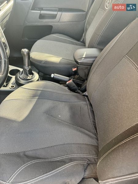 Хэтчбек Ford Fusion 2008 в Днепре