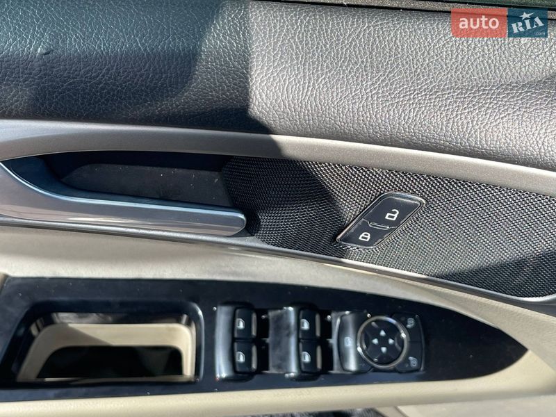 Седан Ford Fusion 2015 в Києві