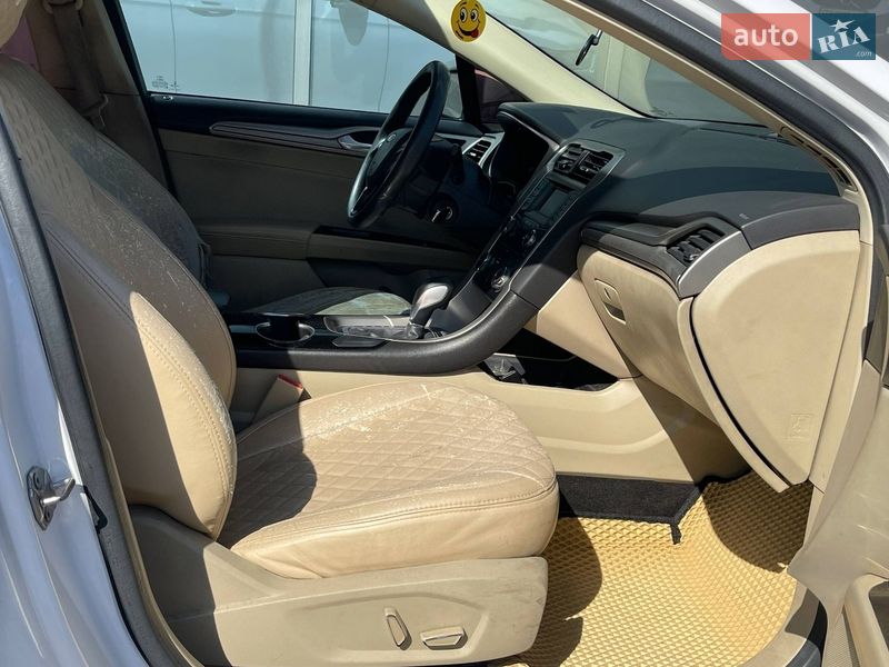 Седан Ford Fusion 2015 в Києві