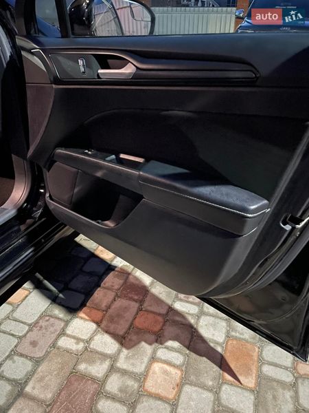 Седан Ford Fusion 2018 в Вышгороде