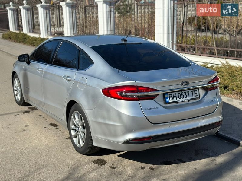 Седан Ford Fusion 2018 в Виннице