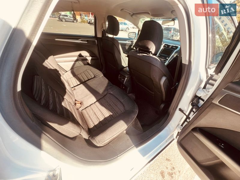 Седан Ford Fusion 2015 в Миколаєві