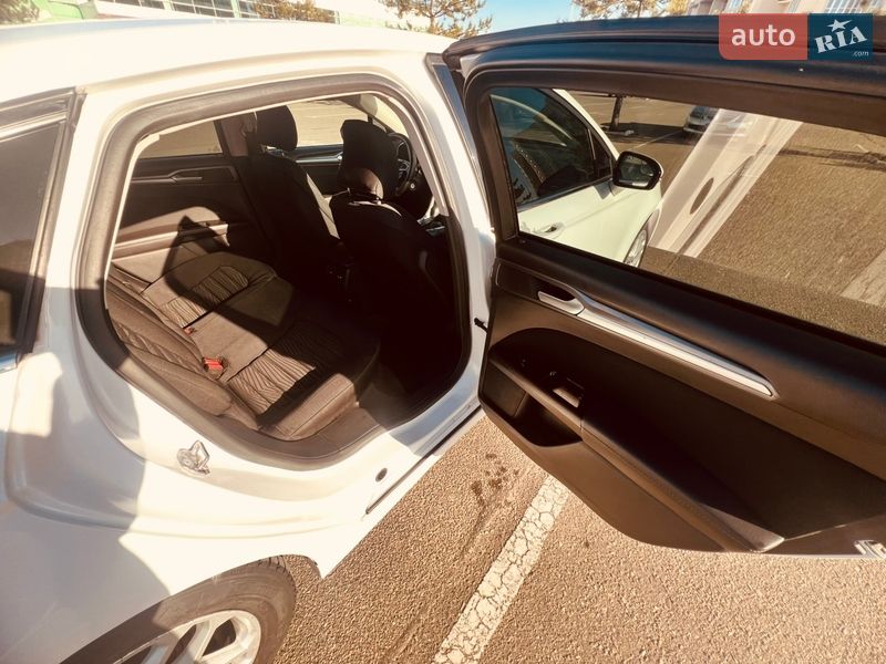 Седан Ford Fusion 2015 в Миколаєві