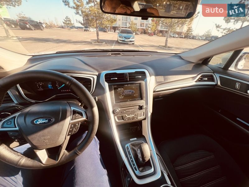 Седан Ford Fusion 2015 в Миколаєві