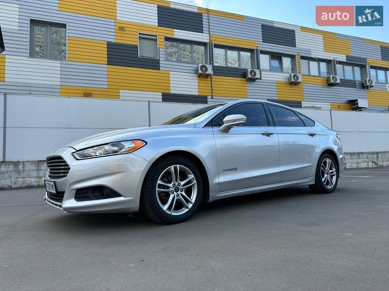 Седан Ford Fusion 2016 в Киеве