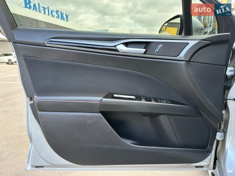 Седан Ford Fusion 2016 в Киеве