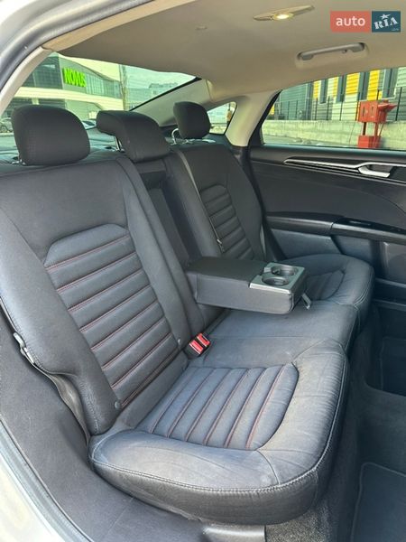 Седан Ford Fusion 2016 в Киеве