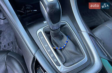 Седан Ford Fusion 2014 в Львові