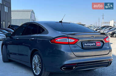 Седан Ford Fusion 2014 в Львові