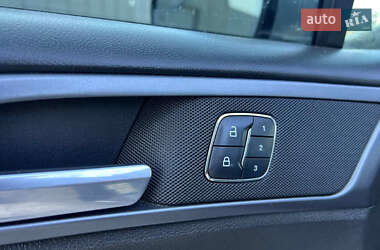 Седан Ford Fusion 2014 в Львові