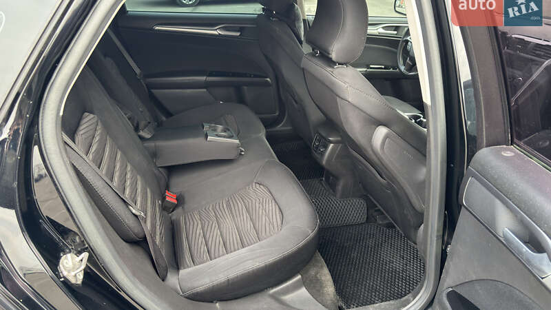 Седан Ford Fusion 2015 в Киеве
