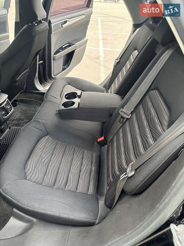 Седан Ford Fusion 2015 в Киеве