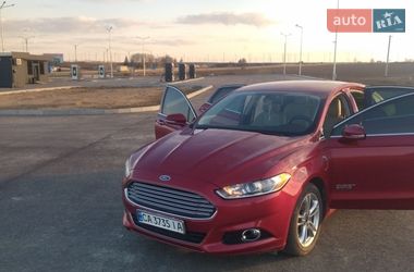 Седан Ford Fusion 2016 в Умани