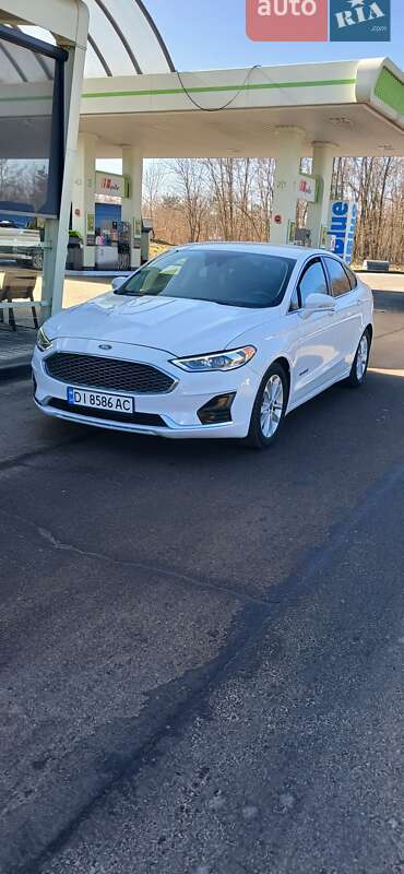 Седан Ford Fusion 2018 в Киеве