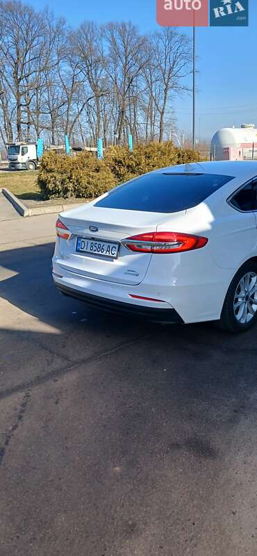 Седан Ford Fusion 2018 в Киеве