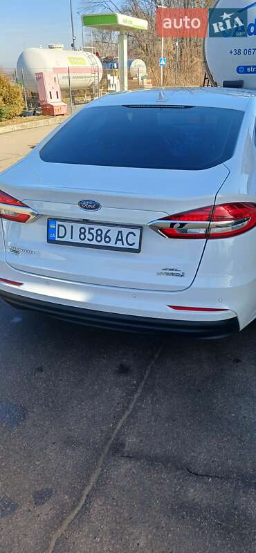 Седан Ford Fusion 2018 в Киеве