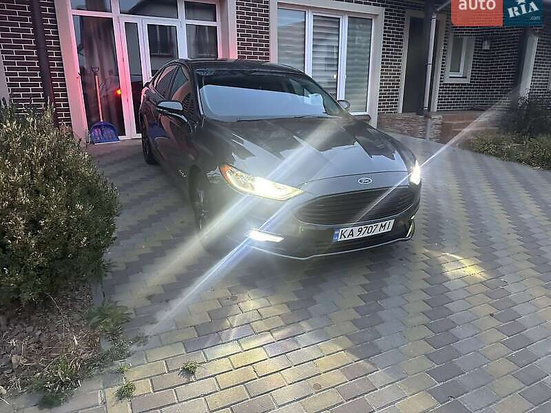 Седан Ford Fusion 2018 в Киеве фото 2 Седан Ford Fusion 2018 в Киеве