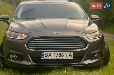 Седан Ford Fusion 2015 в Хмельницькому