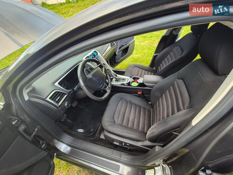 Седан Ford Fusion 2015 в Хмельницком