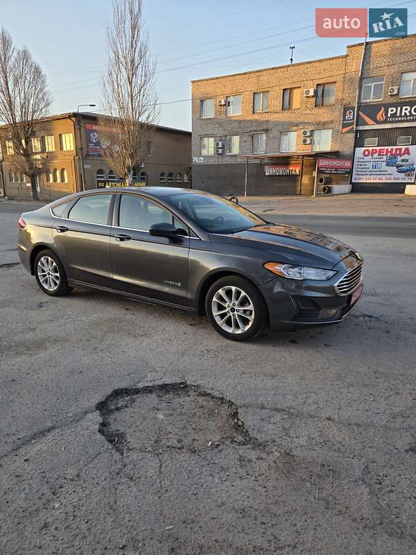 Седан Ford Fusion 2019 в Запорожье