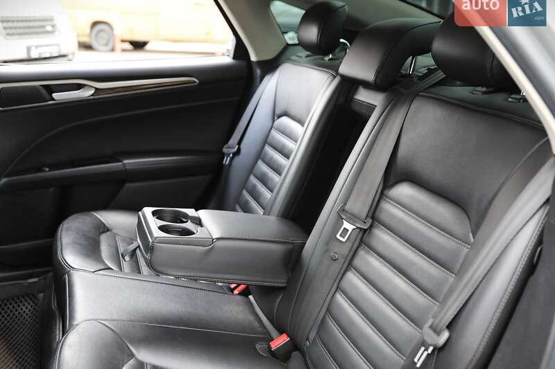 Седан Ford Fusion 2016 в Харькове