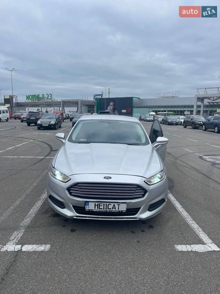 Седан Ford Fusion 2015 в Києві