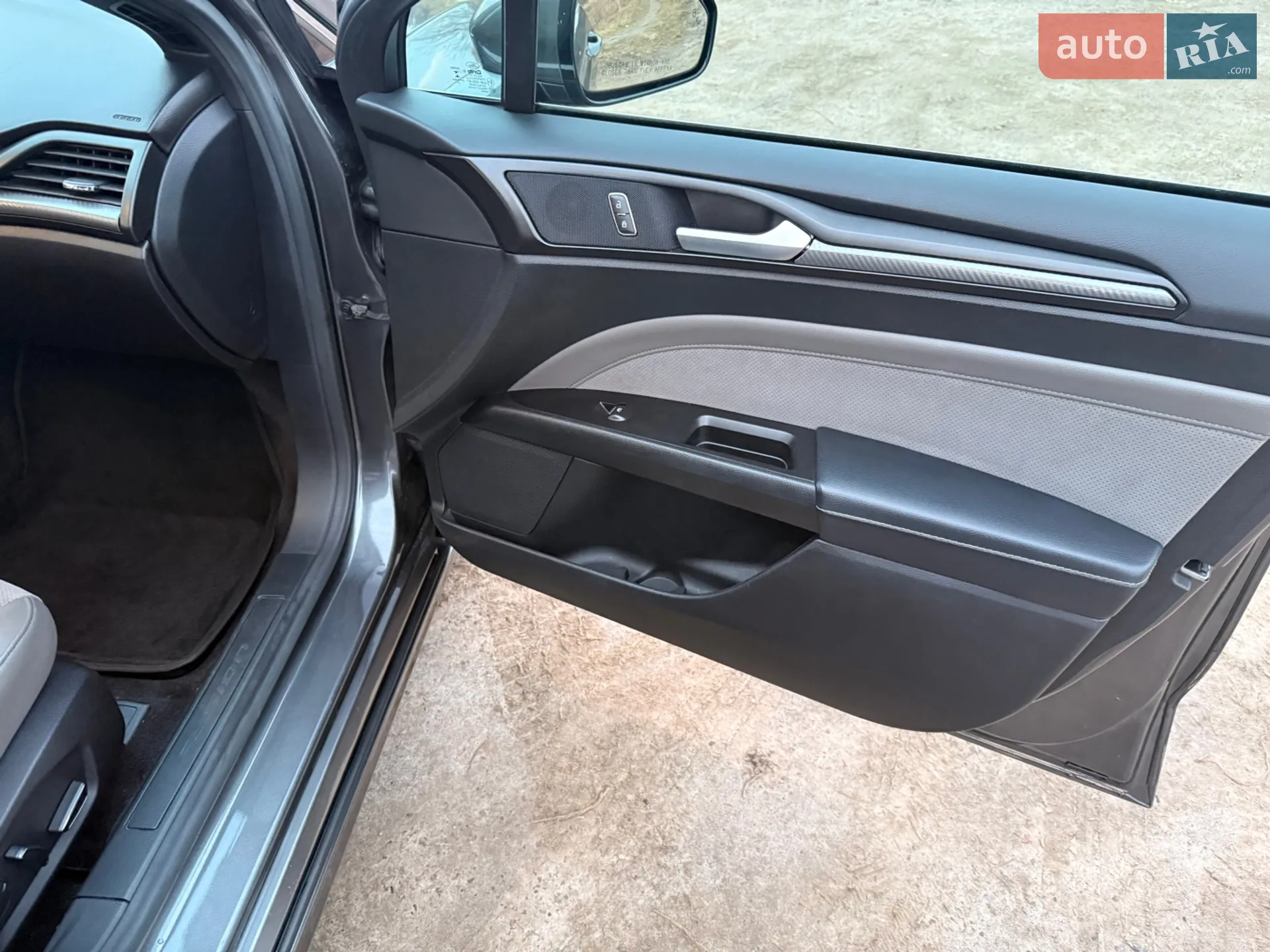 2016 Ford Fusion - мініатюра 17