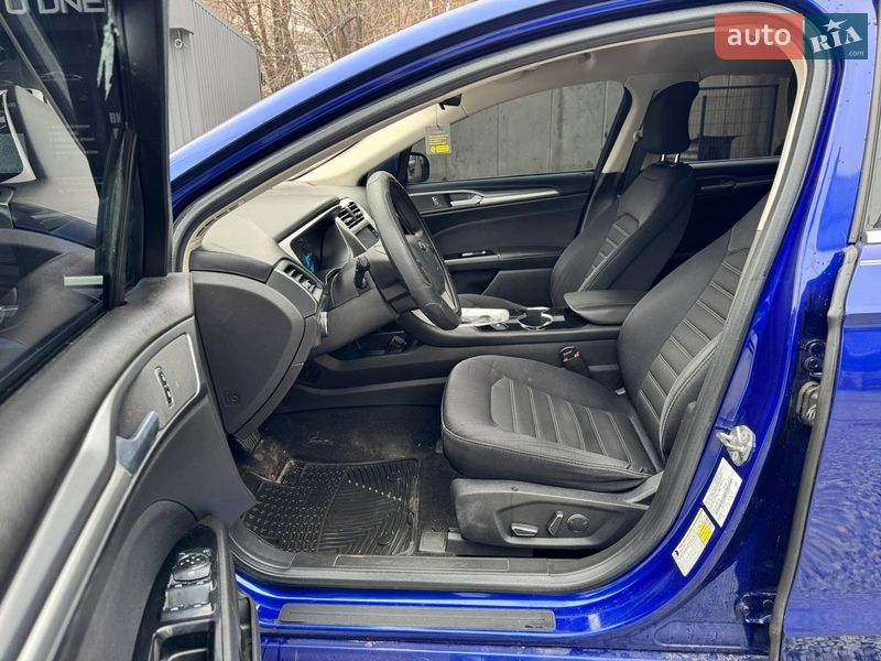 Седан Ford Fusion 2015 в Днепре