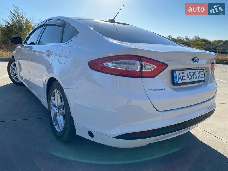 Седан Ford Fusion 2015 в Днепре