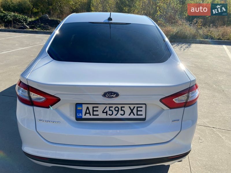 Седан Ford Fusion 2015 в Днепре