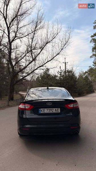 Седан Ford Fusion 2014 в Новомосковську