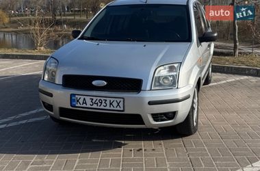 Хэтчбек Ford Fusion 2004 в Киеве